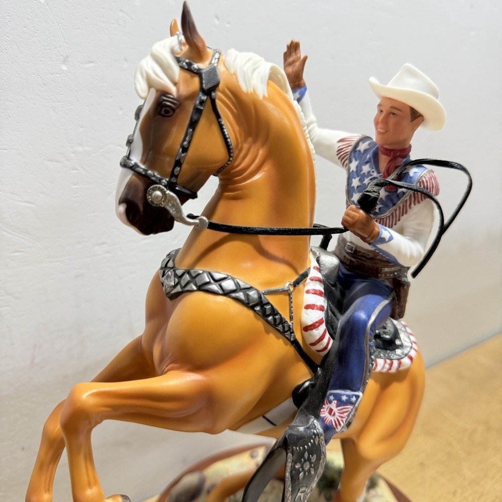 Breyer Roy Rogers & Trigger 8125 Gallery Porcelain Figure Limited 2002 COA - Picture 3 of 10
